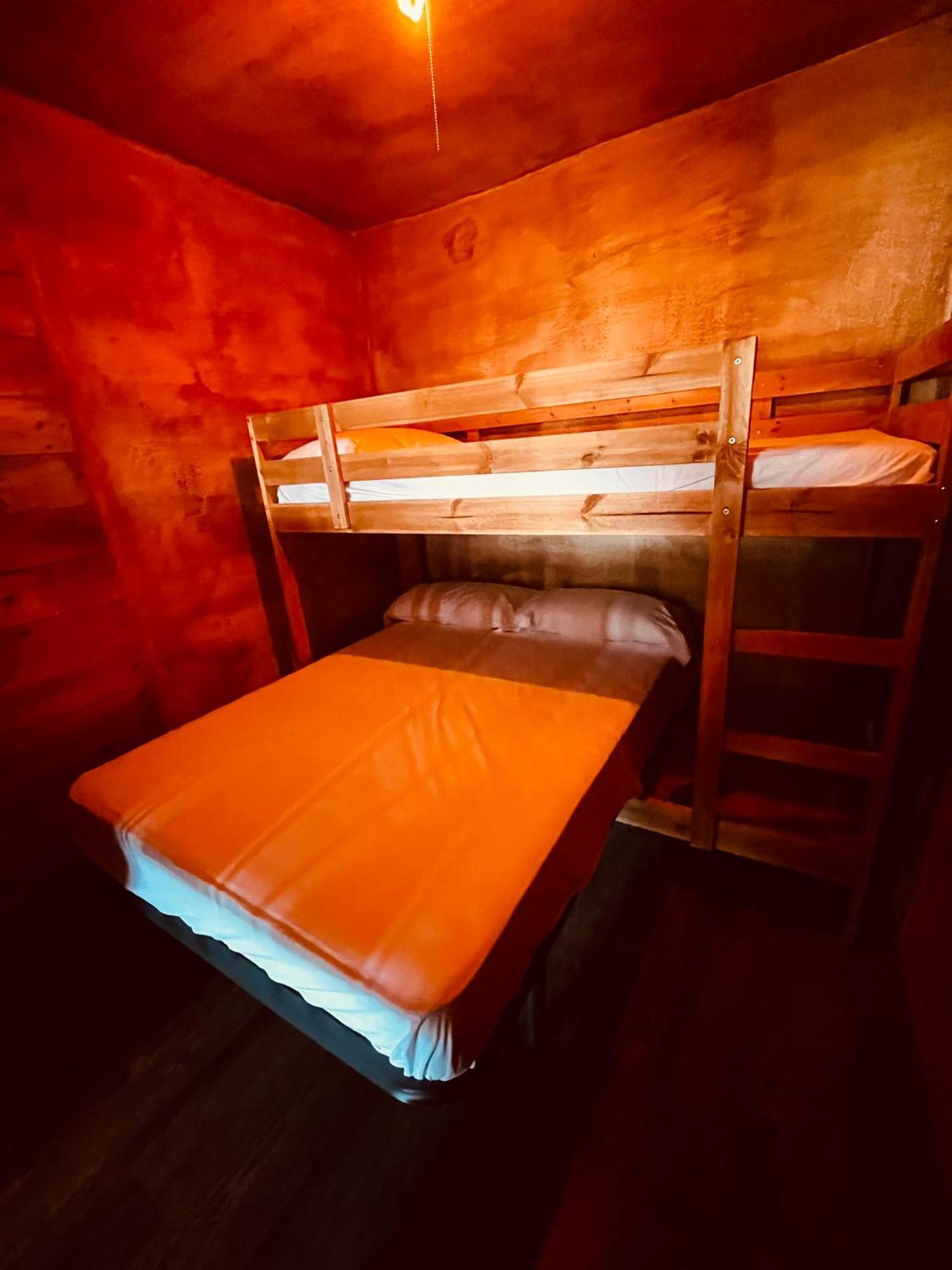 圣马丁德瓦尔德Old West House Pantano De San Juan公寓 外观 照片